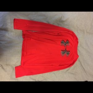 Under armor shirt